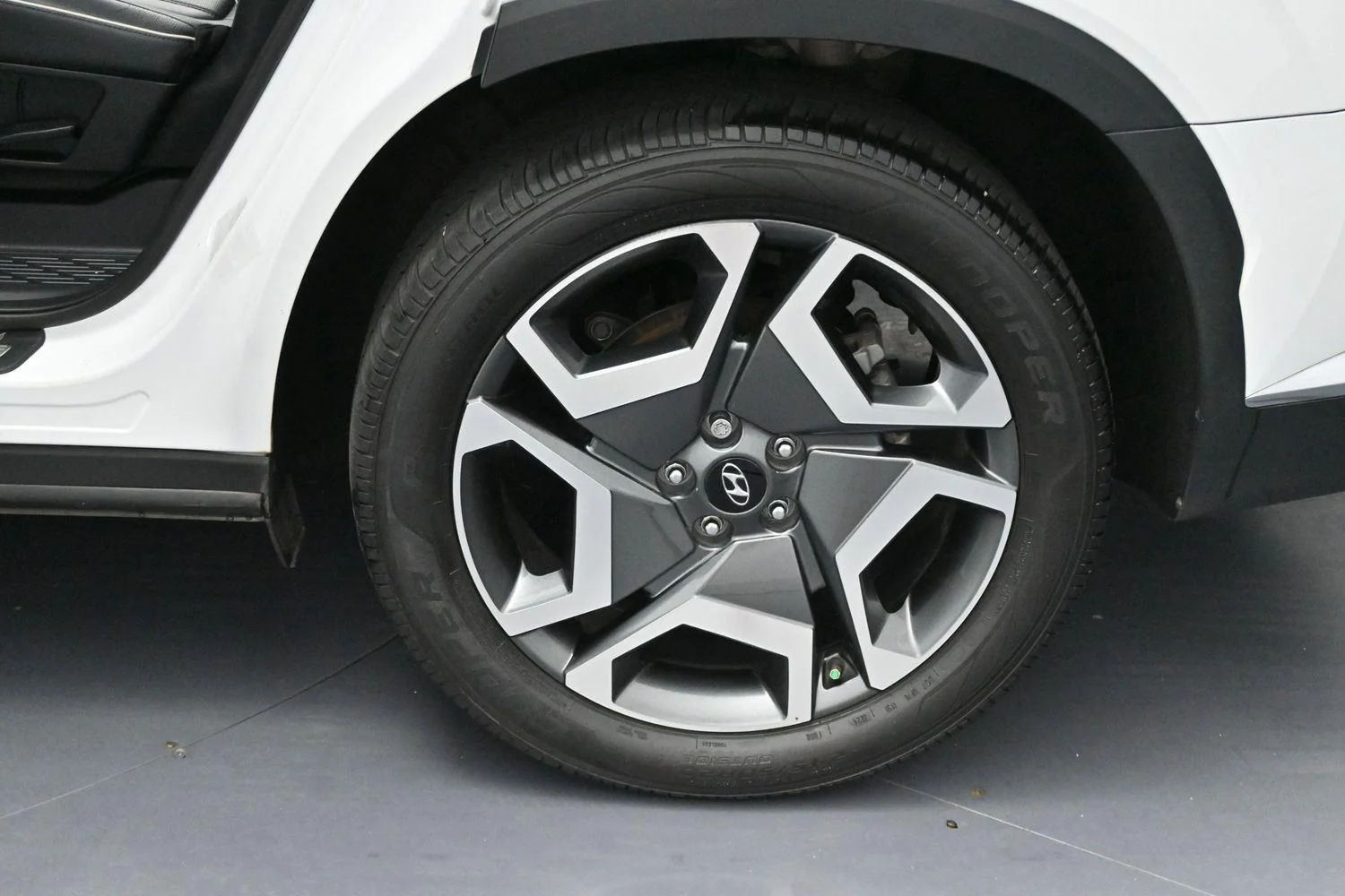 Used 2023 Hyper White Hyundai Limited image 42