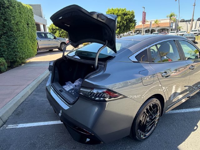 New 2027 Atlantic Gray Metallic Nissan SR image 8