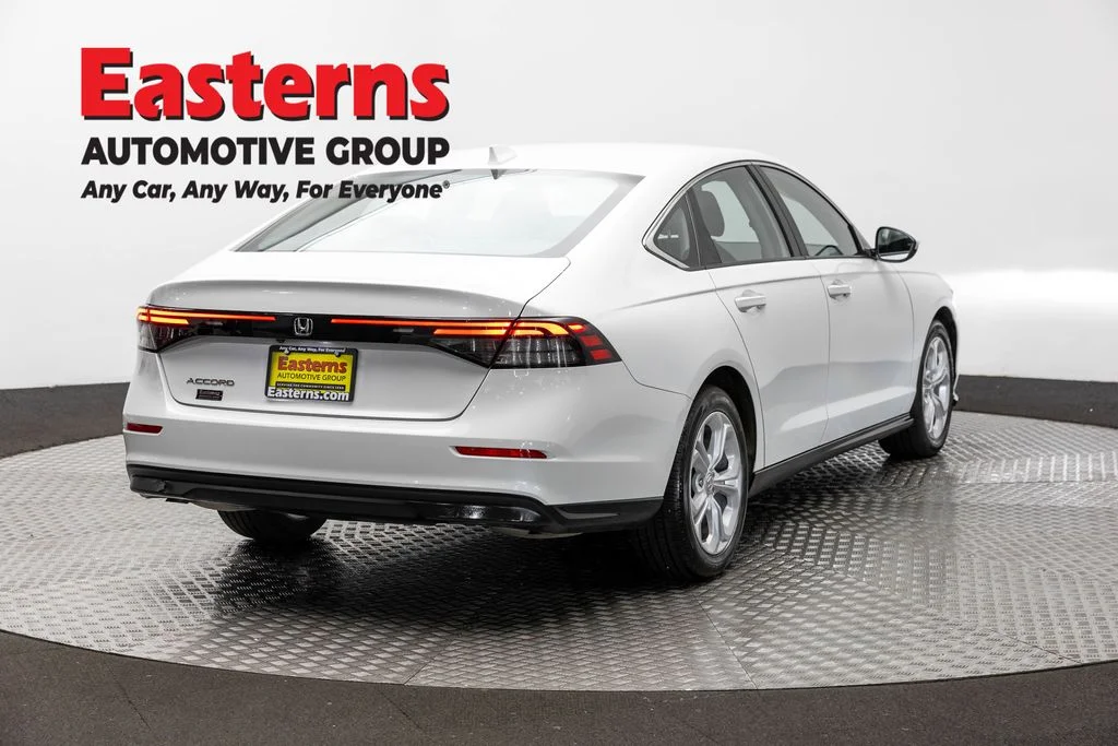 Used 2024 White Honda LX image 6