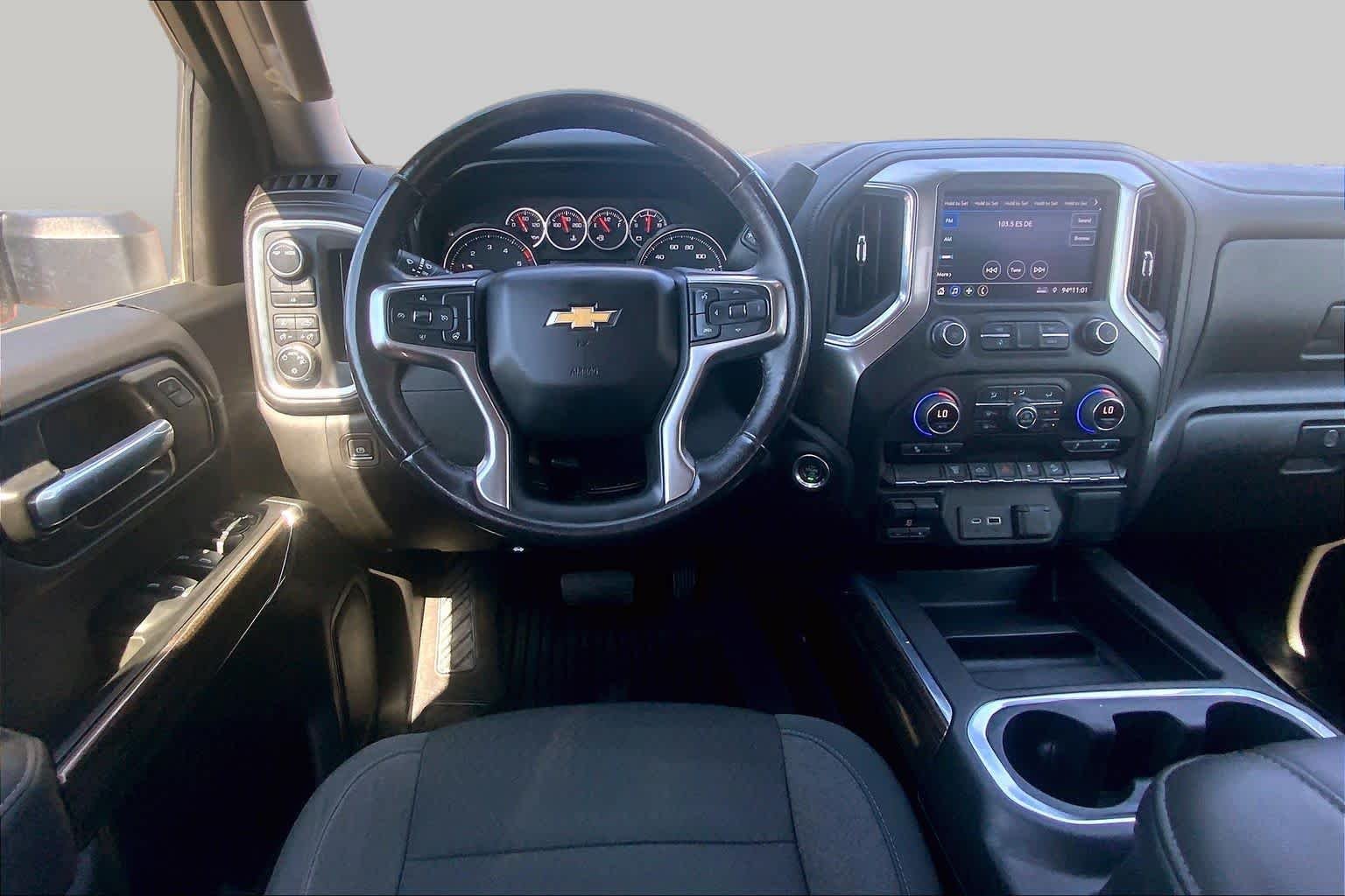Used 2022 Summit White Chevrolet LT image 6