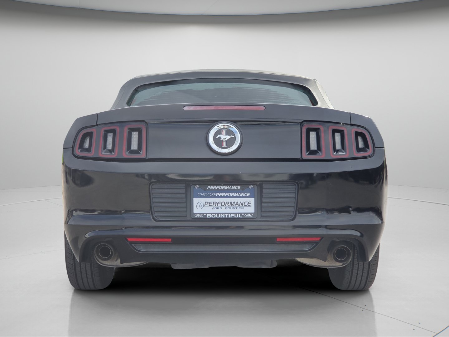 Used 2014 Black Ford V6 image 21