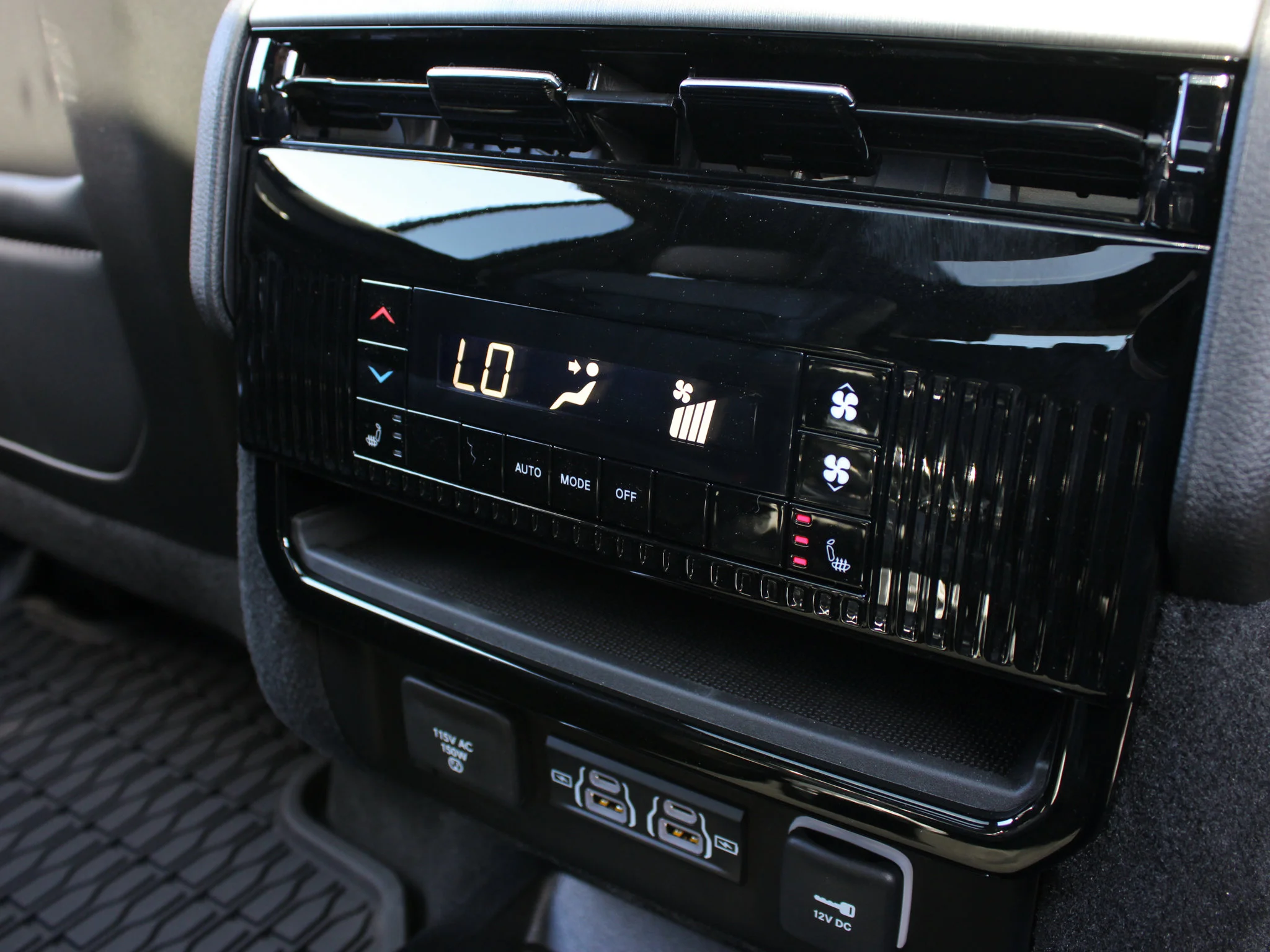 Used 2026 White Jeep Limited Reserve* image 13