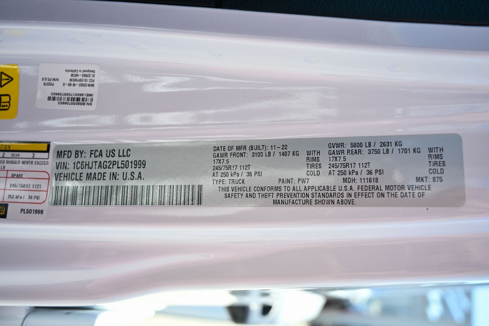 Used 2023 White/off-white Jeep Sport S image 34