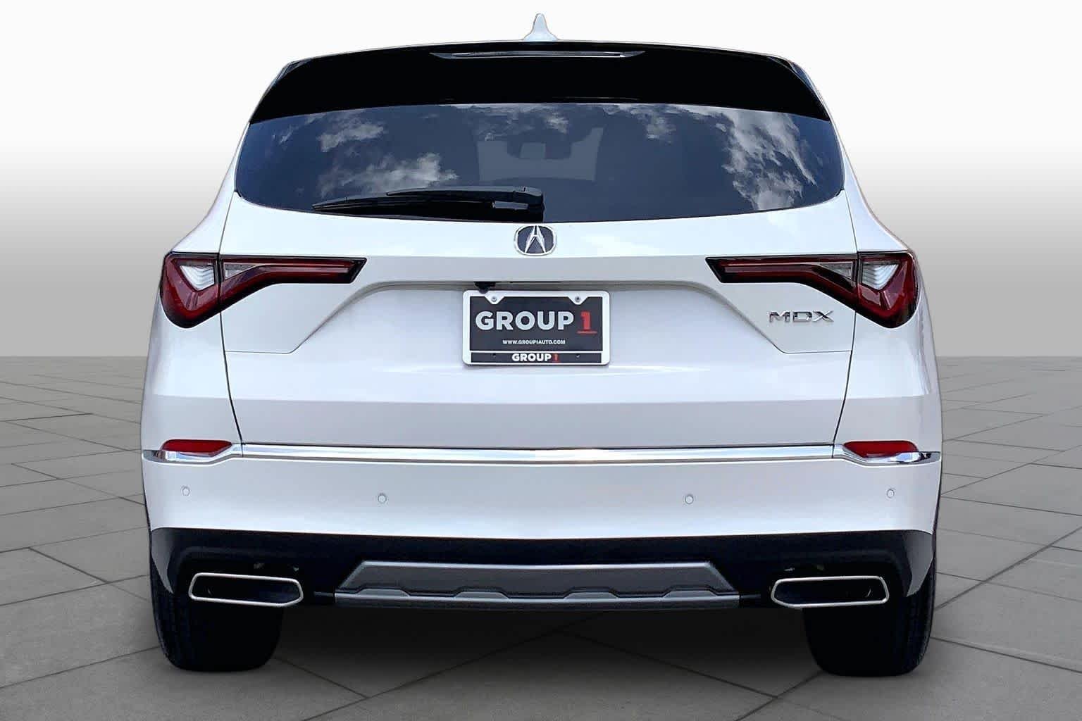 Used 2026 Platinum White Pearl Acura w/Technology Package image 5