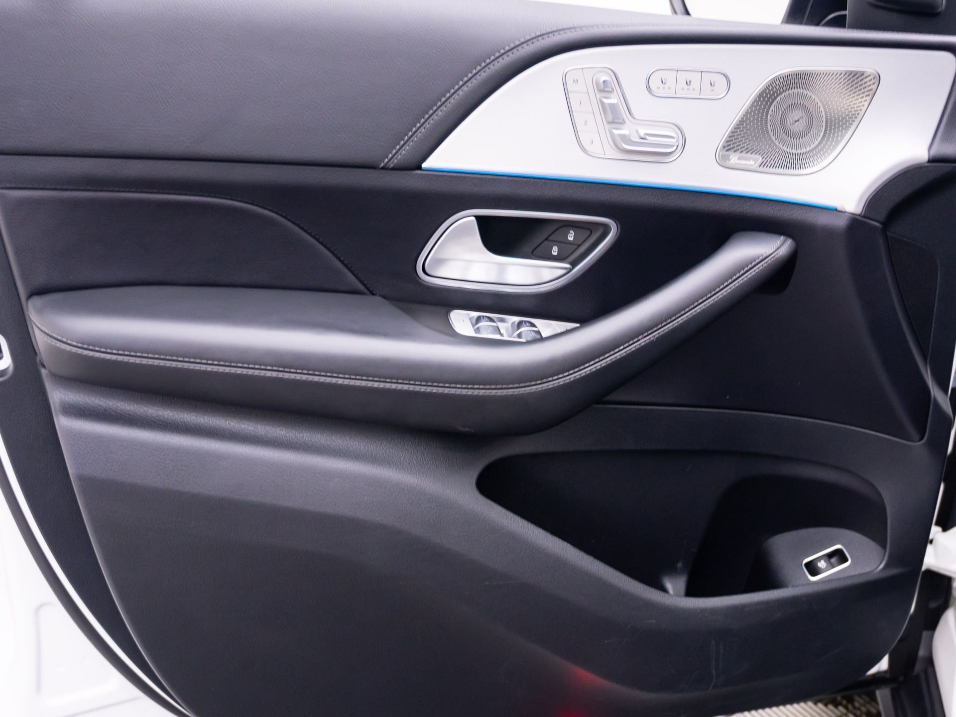 Used 2023 White Mercedes-Benz GLE 580 image 13