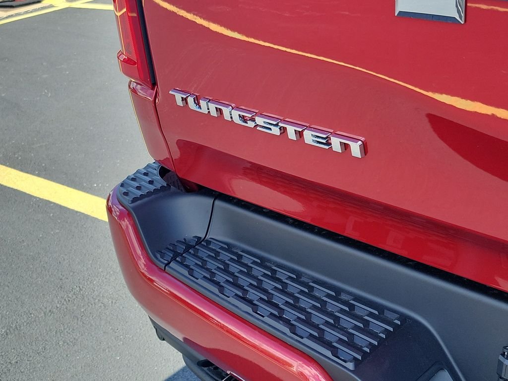 New 2026 Molten Red Pearl-Coat Exterior Paint RAM Tungsten image 8