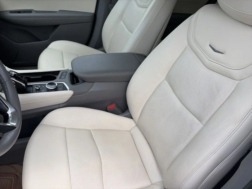 Used 2023 White Cadillac Premium Luxury image 11