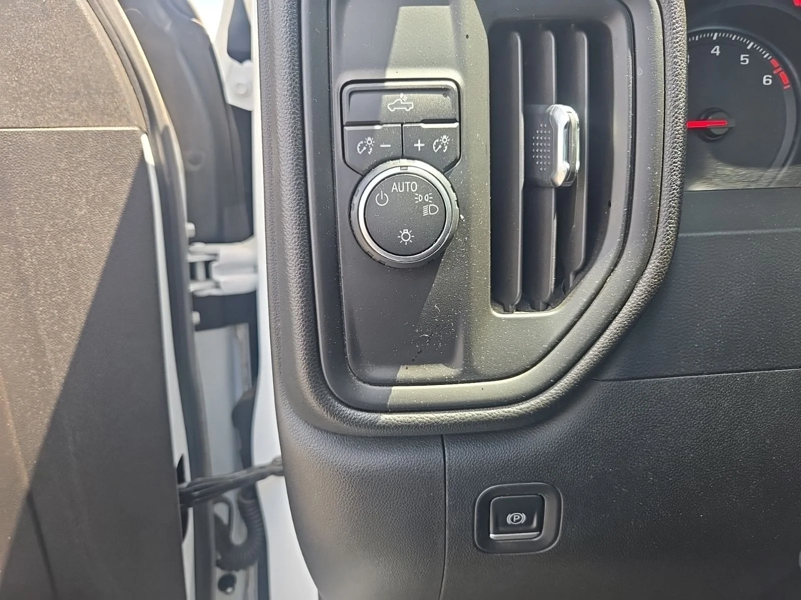 Used 2019 White Chevrolet WT image 20