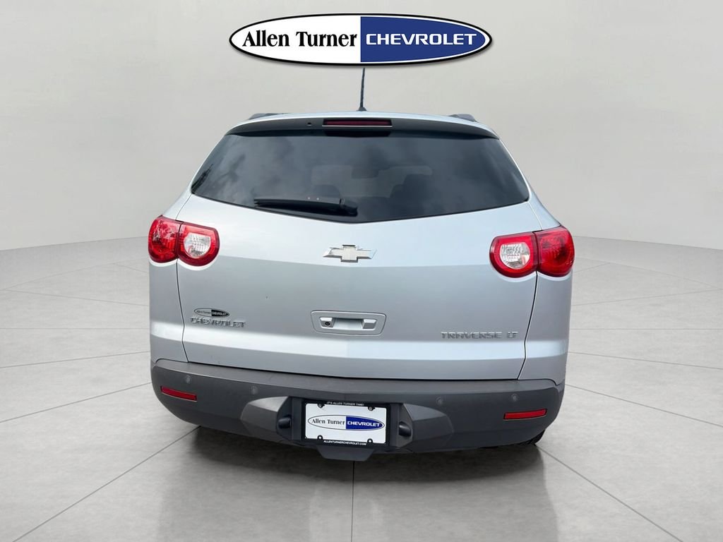 Used 2009 Silver Chevrolet LT image 5