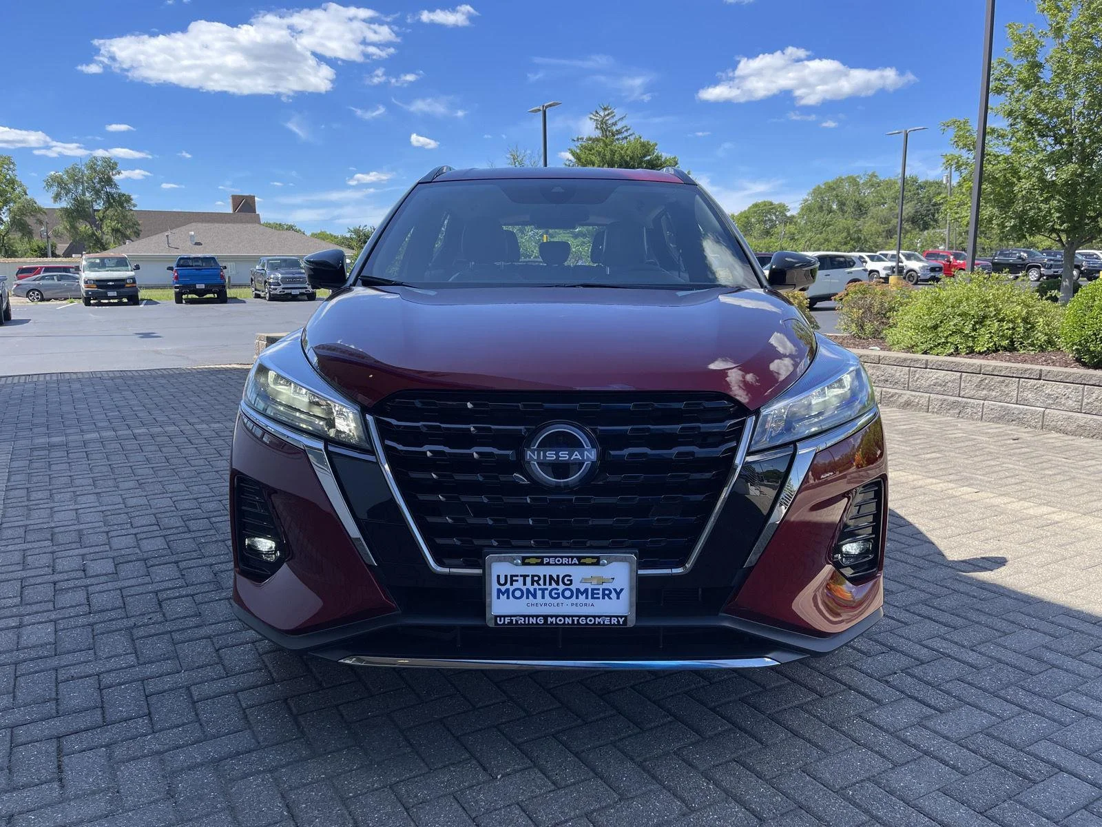 Used 2023 Scarlet Ember Tintcoat Nissan SR image 8