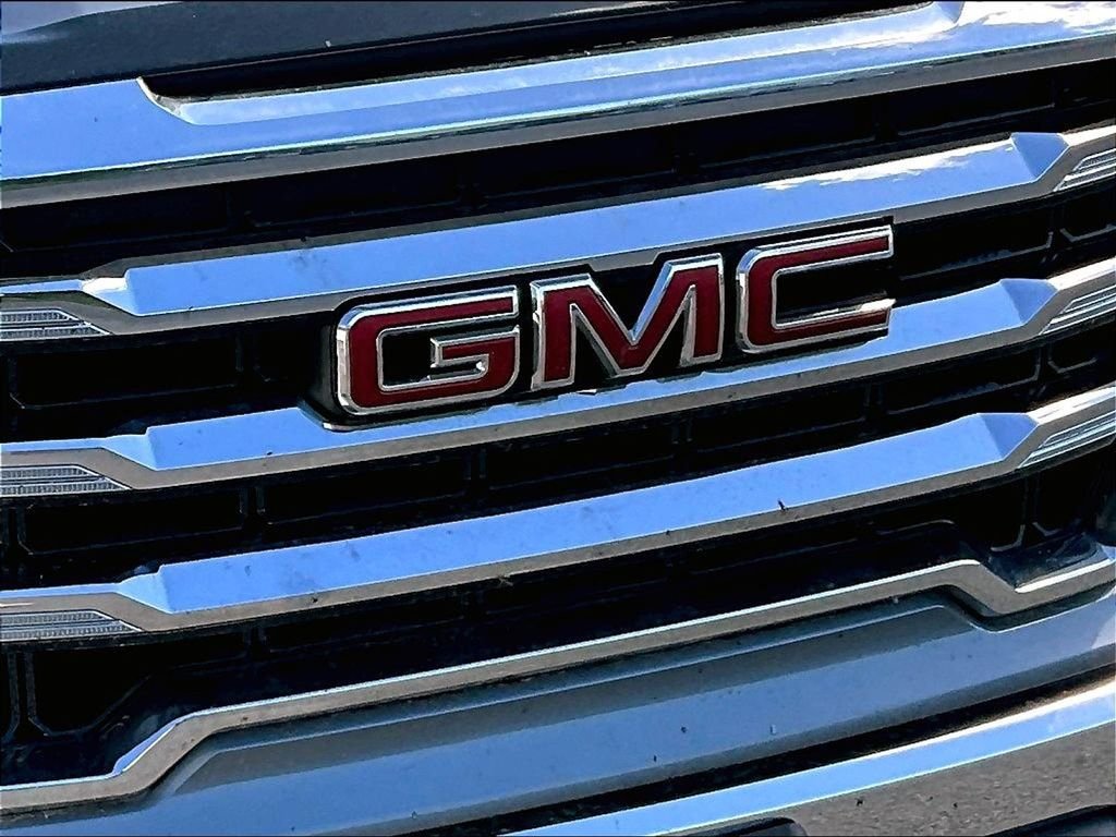 Used 2019 Smokey Quartz Metallic GMC SLE image 30