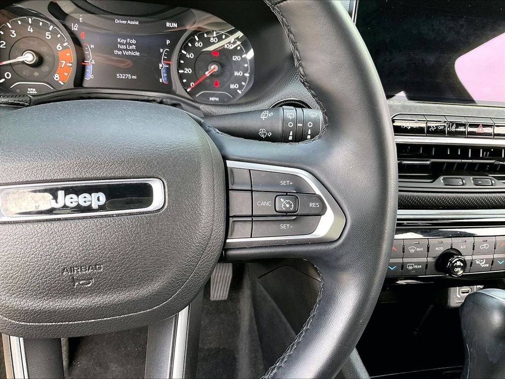 Used 2022 Gray Jeep Altitude image 24