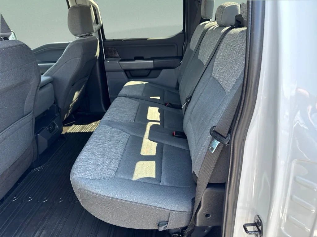 Used 2022 Oxford White Ford XLT image 36