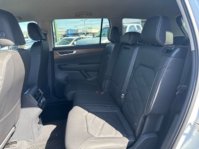 New 2026 Opal White Pearl Volkswagen 2.0T SE image 15