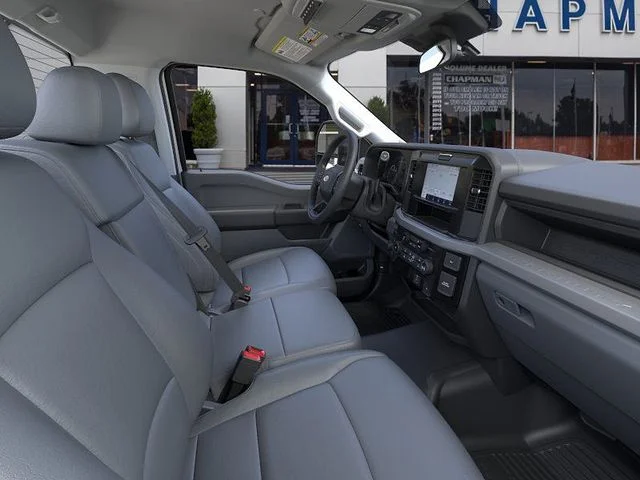 New 2026 Oxford White Ford F-350® XL image 11