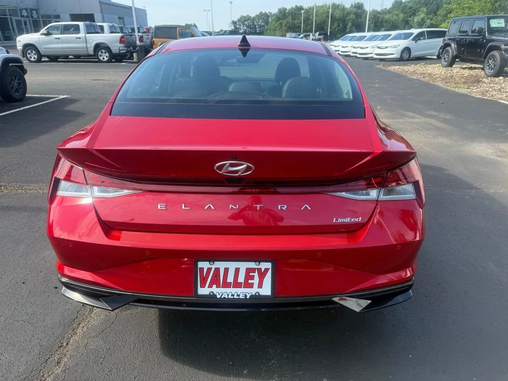 Used 2023 Red Hyundai Limited image 5