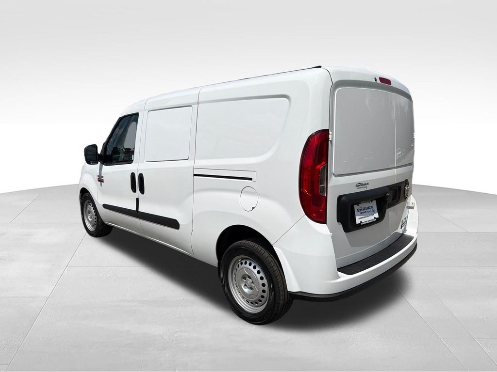 Used 2022 White Ram Base image 3