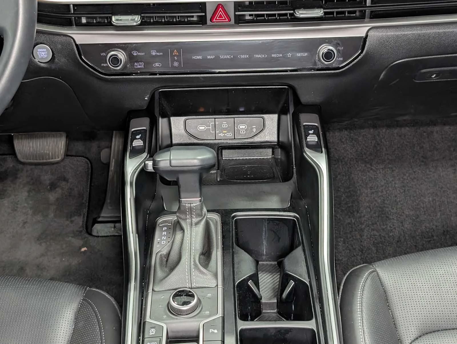 Used 2025 Glacial White Pearl Kia S image 19