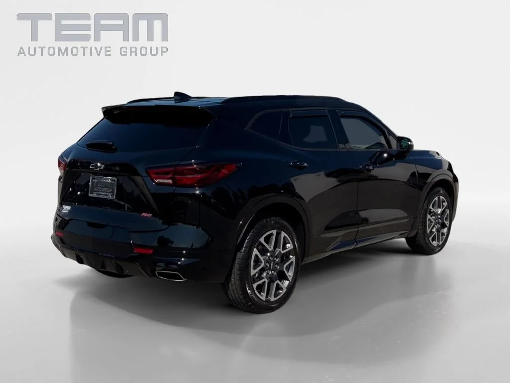 Used 2023 Black Chevrolet RS image 7