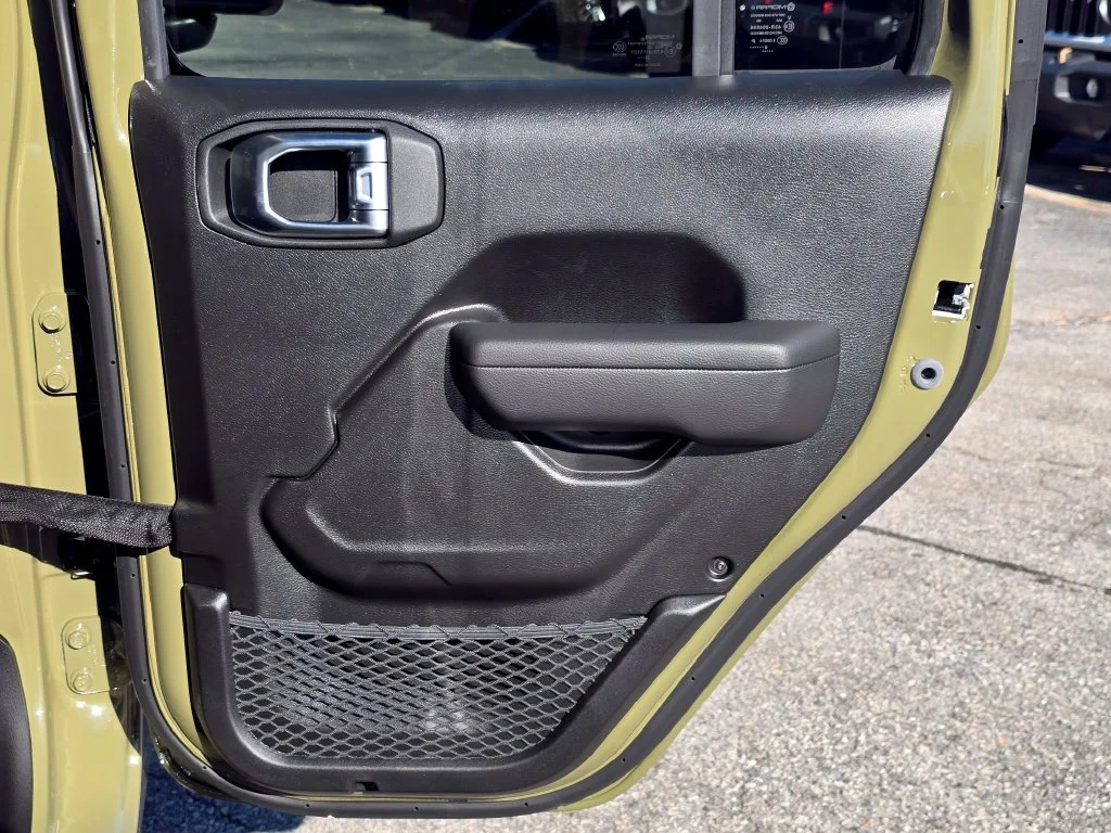 New 2027 Green Jeep Sport S image 38