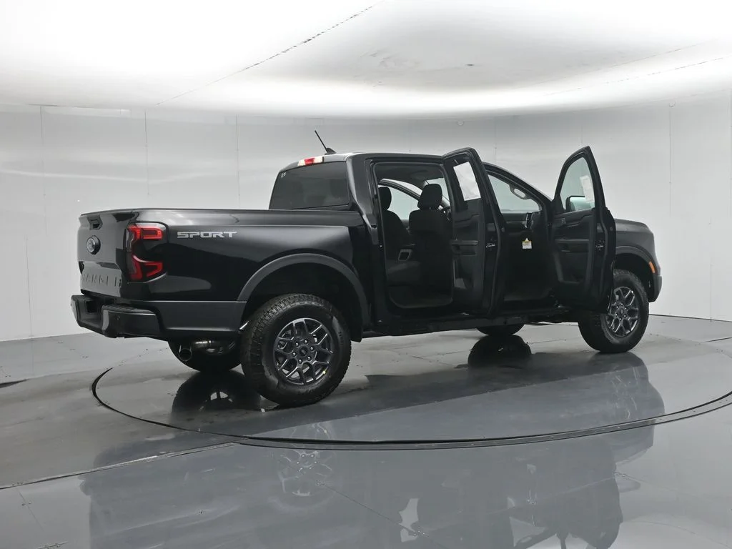 New 2026 Shadow Black Ford XLT image 5