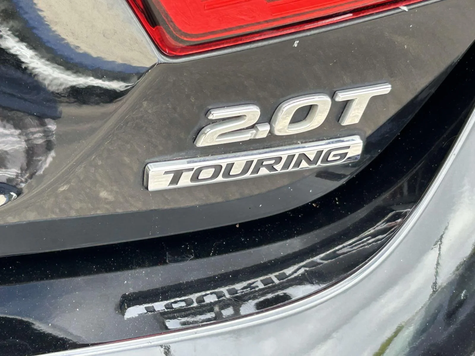 Certified Used 2019 Black Honda Touring 2.0T Auto image 6