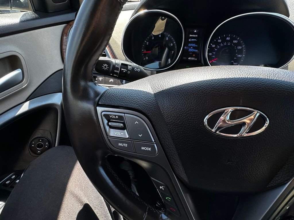 Used 2013 White Hyundai 2.0L Turbo image 31