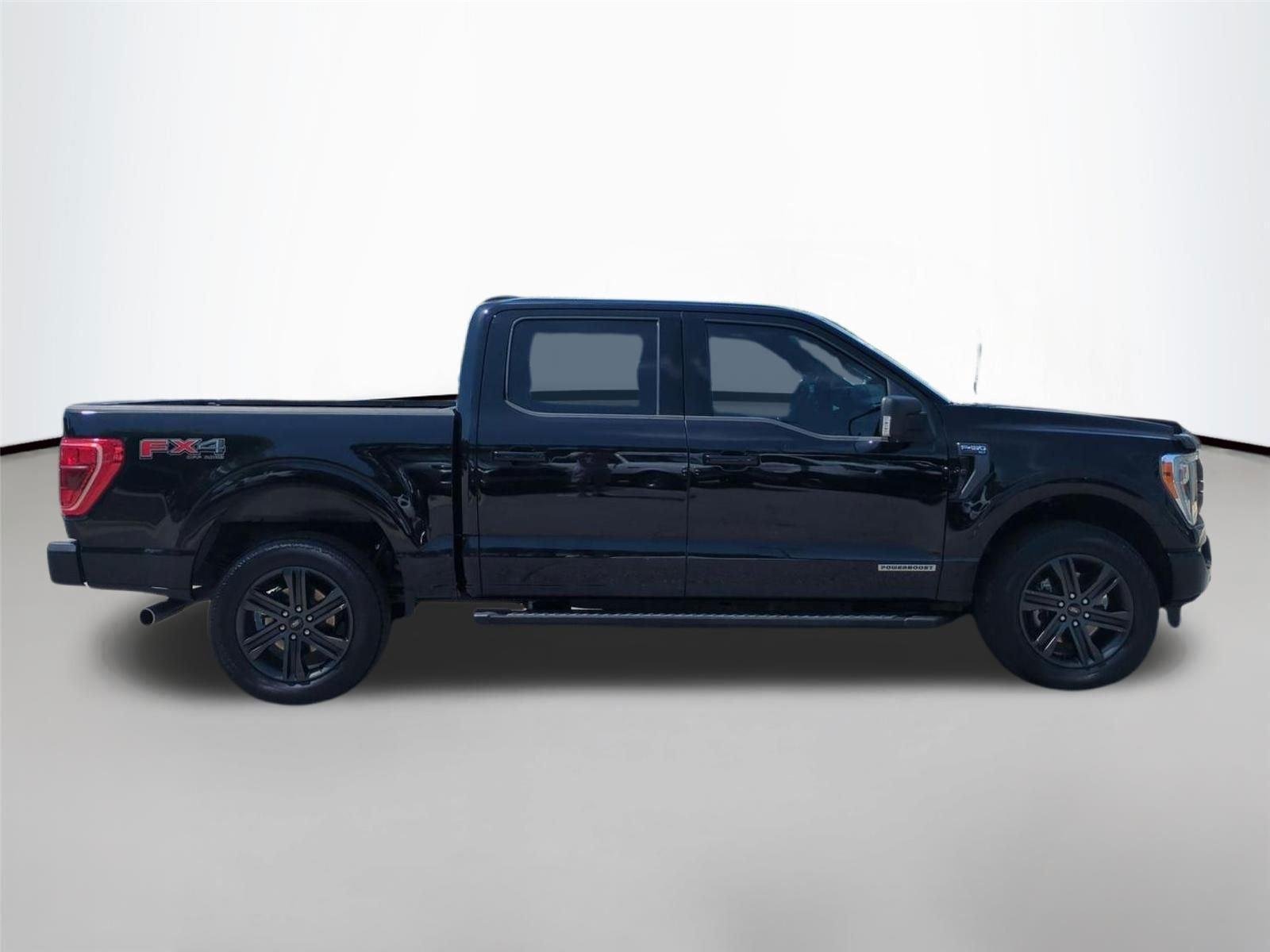 Used 2022 Agate Black Metallic Ford XLT image 6