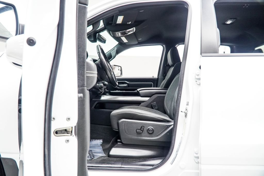 Used 2022 White Ram Big Horn/Lone Star image 35