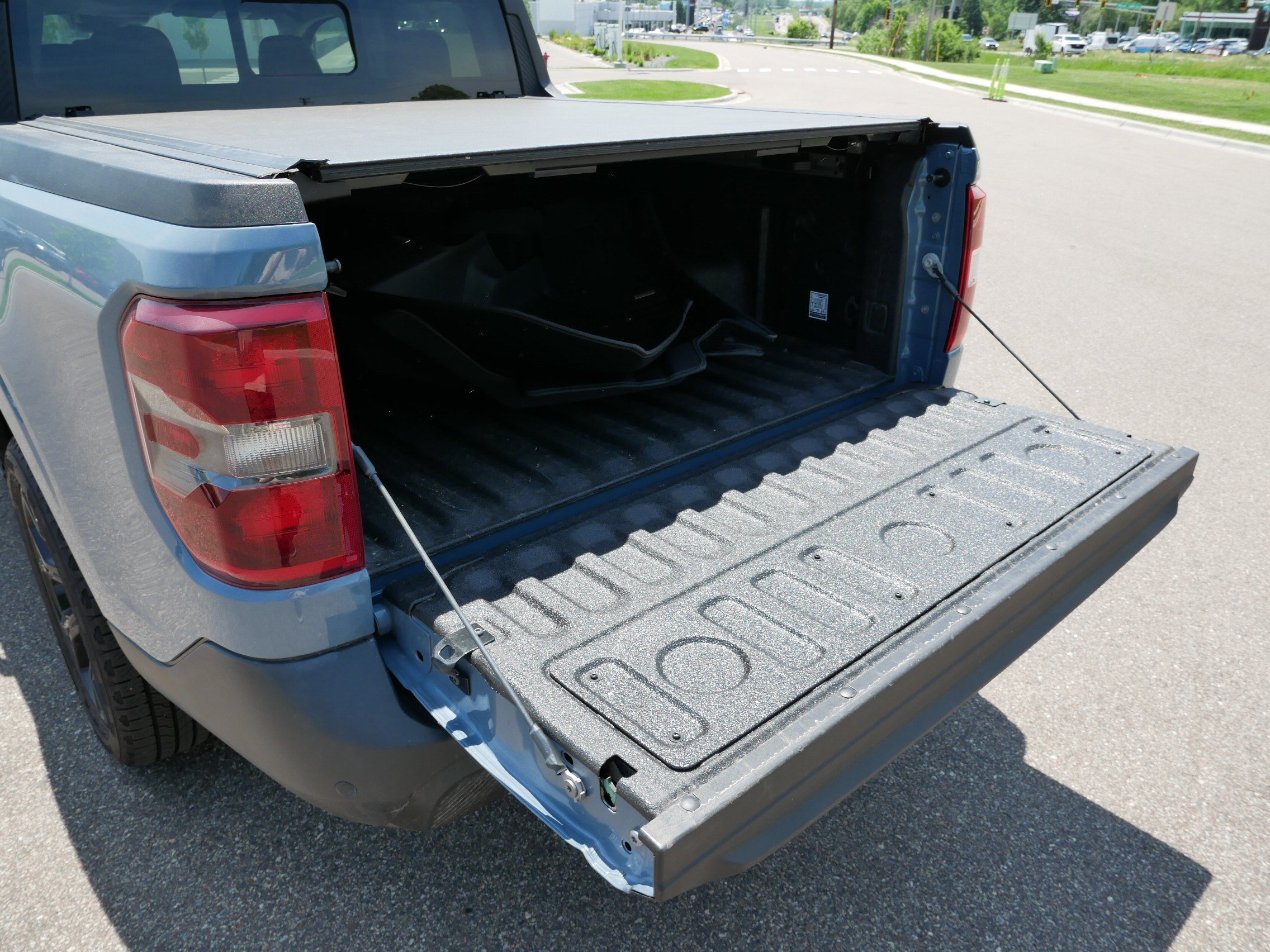 Used 2025 Gray Ford Lariat image 16