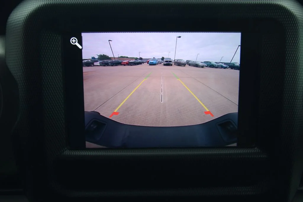 Used 2022 Green Jeep Sport image 12