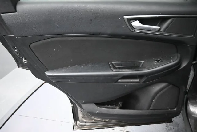 Used 2017 Gray Ford SE image 18