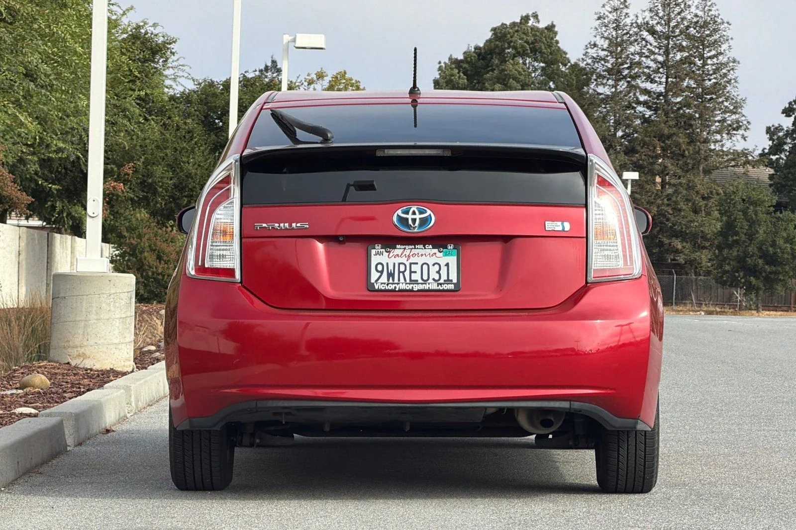Used 2015 Red Toyota Two image 5