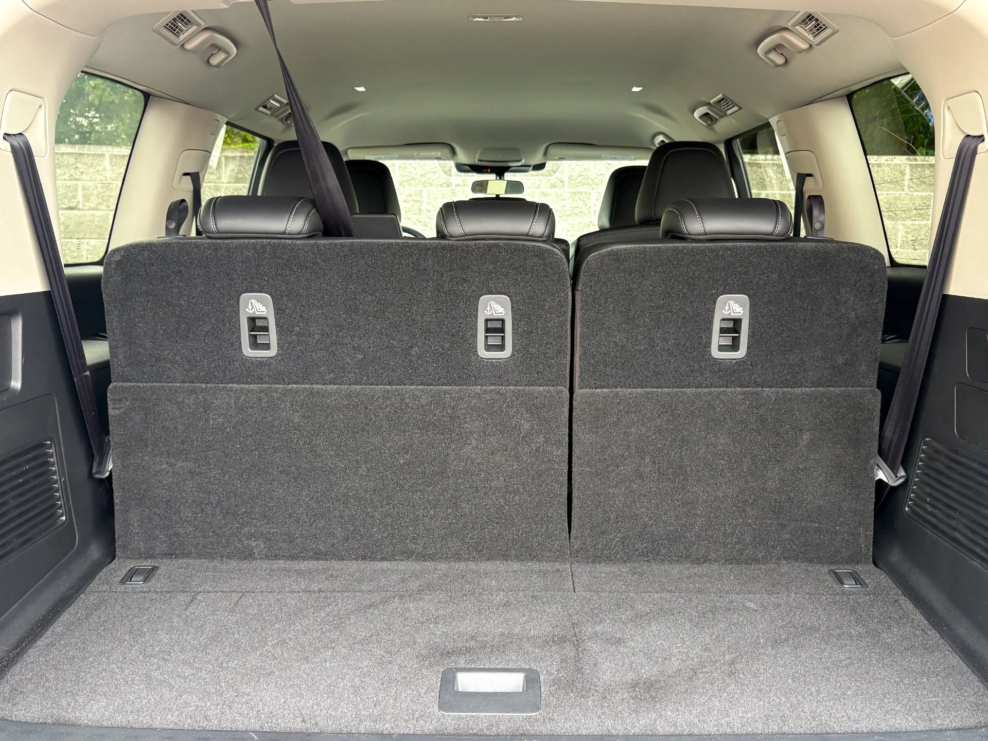 Used 2025 Black Nissan SV image 34