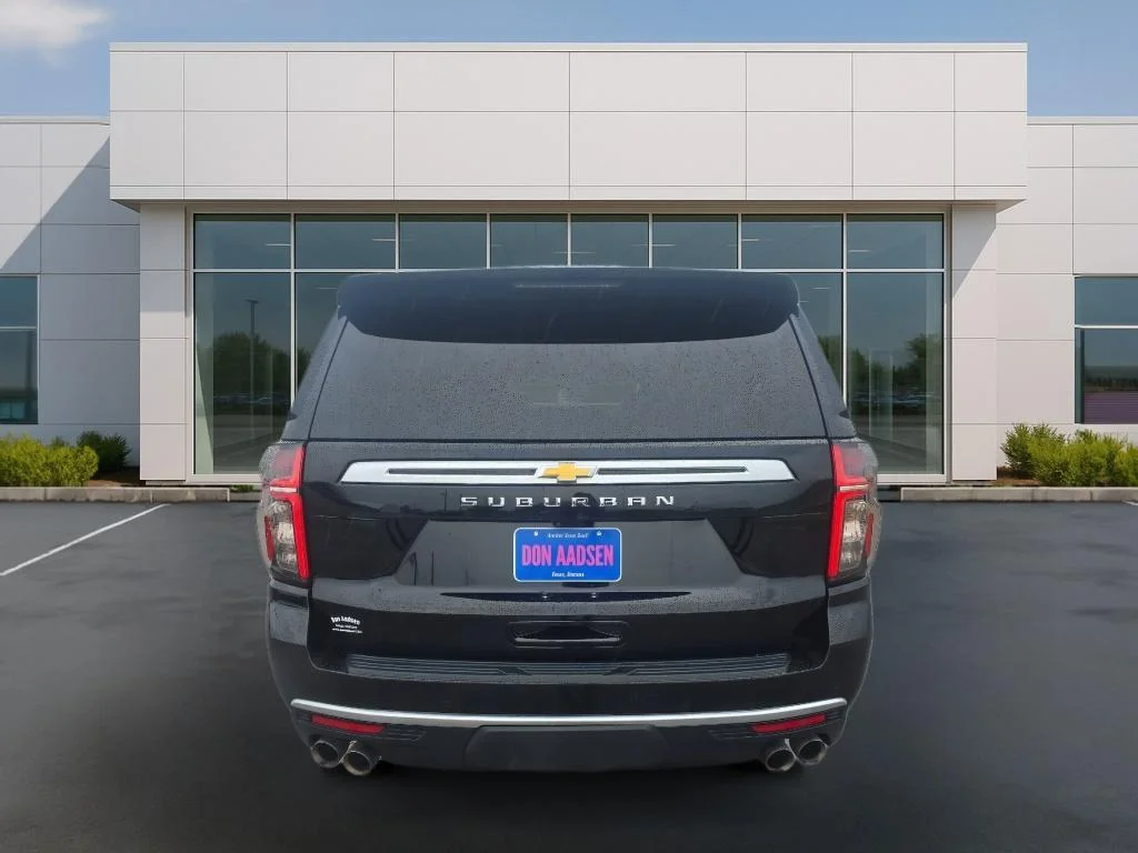 Used 2024 Black Chevrolet High Country image 6