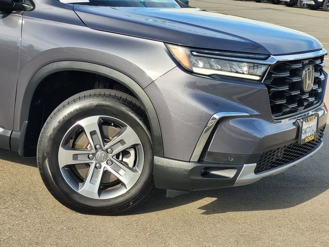 Used 2025  Honda EX-L image 9