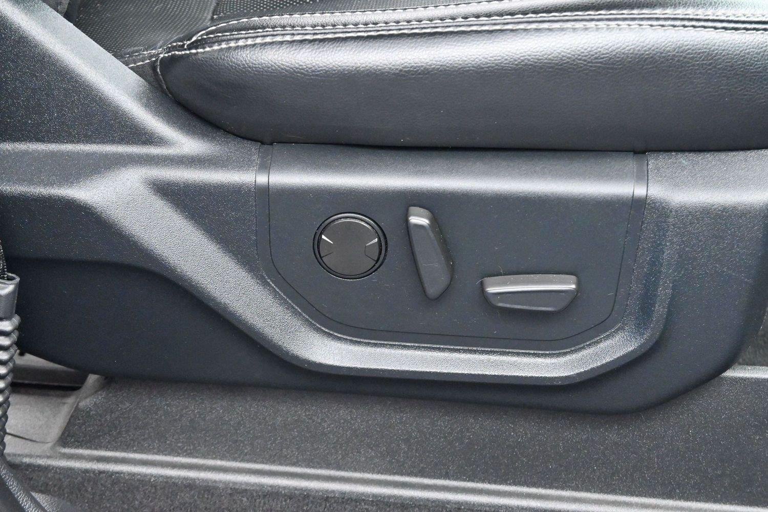 Used 2020 Velocity Blue Ford Lariat image 37