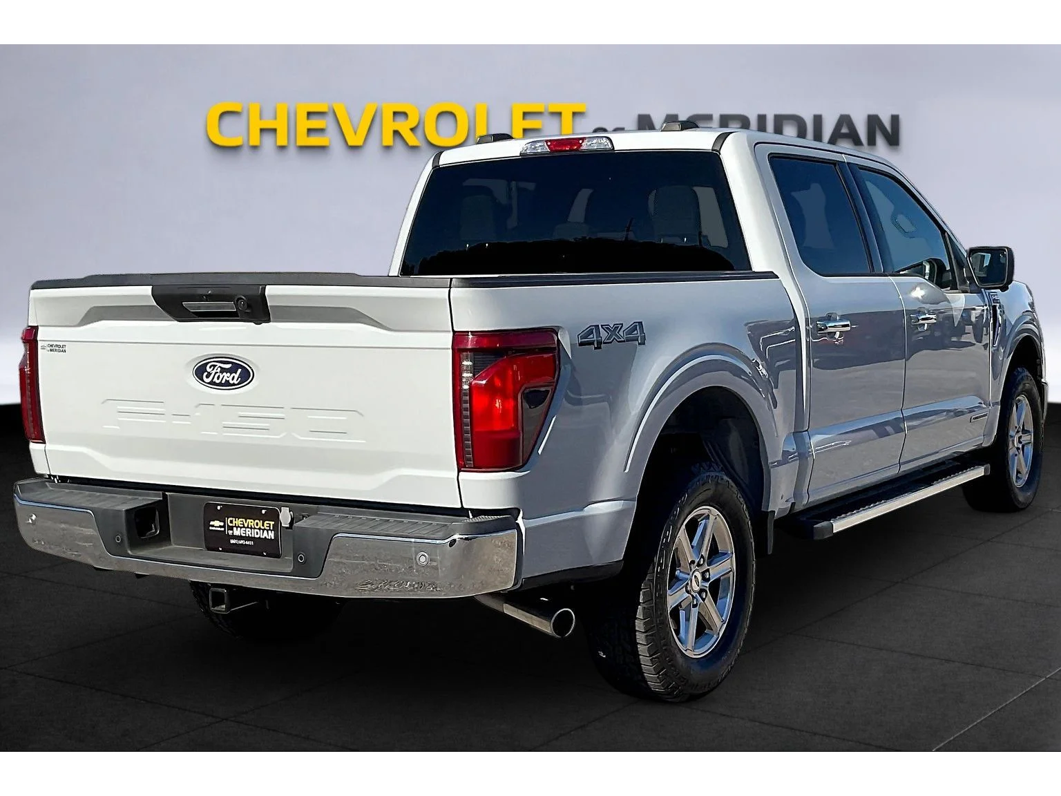 Used 2024 Gray Ford XLT image 10