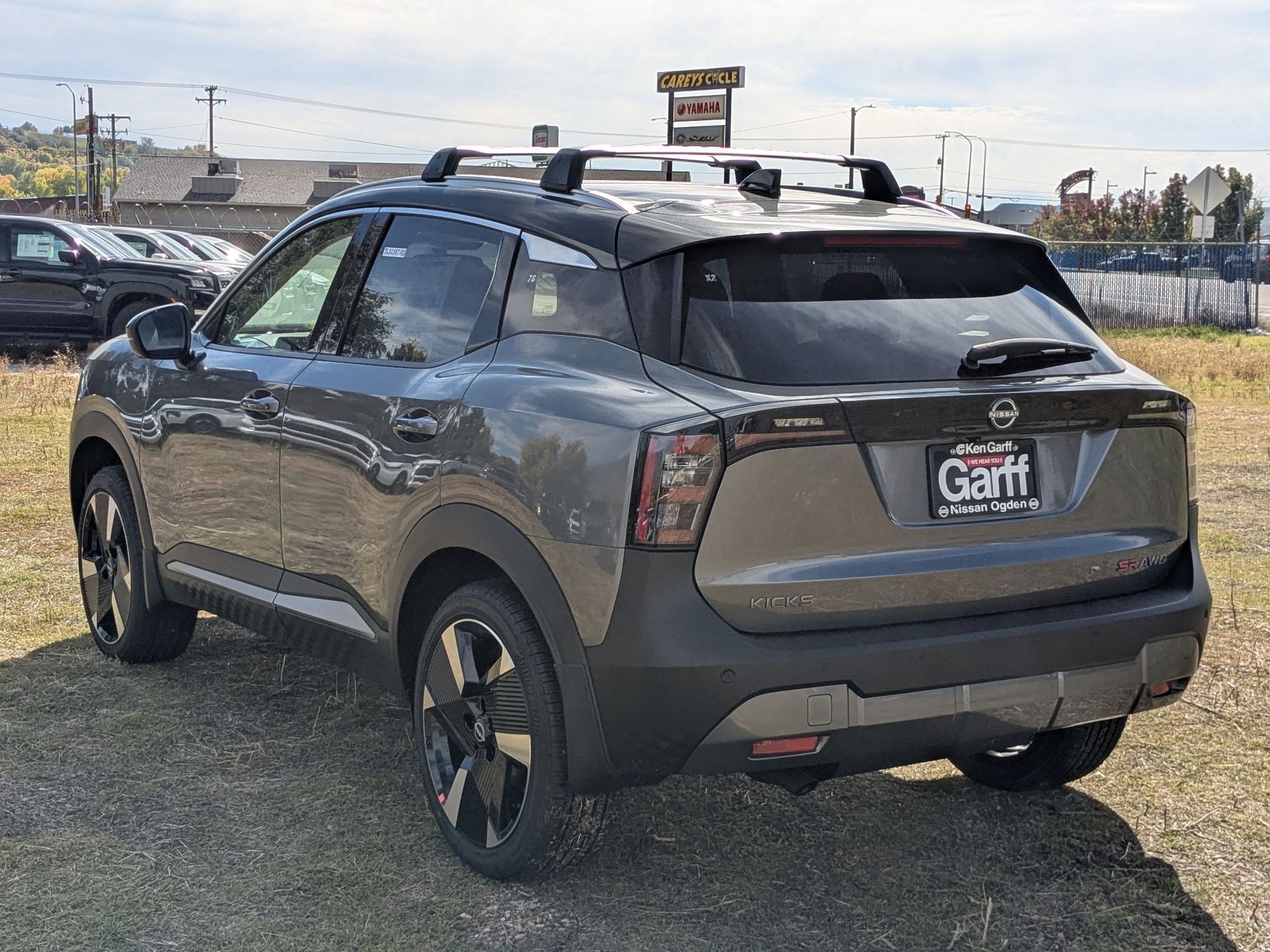 New 2026 Gun Metallic/Super Black Nissan SR image 5