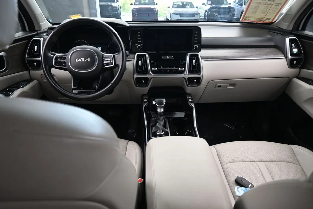 Used 2023 Glacial White Pearl Kia EX image 41