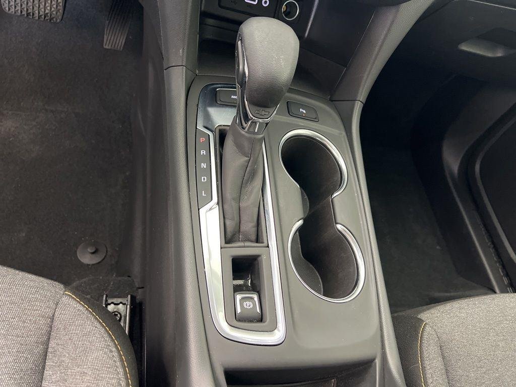 Used 2024 Summit White Chevrolet LT image 16