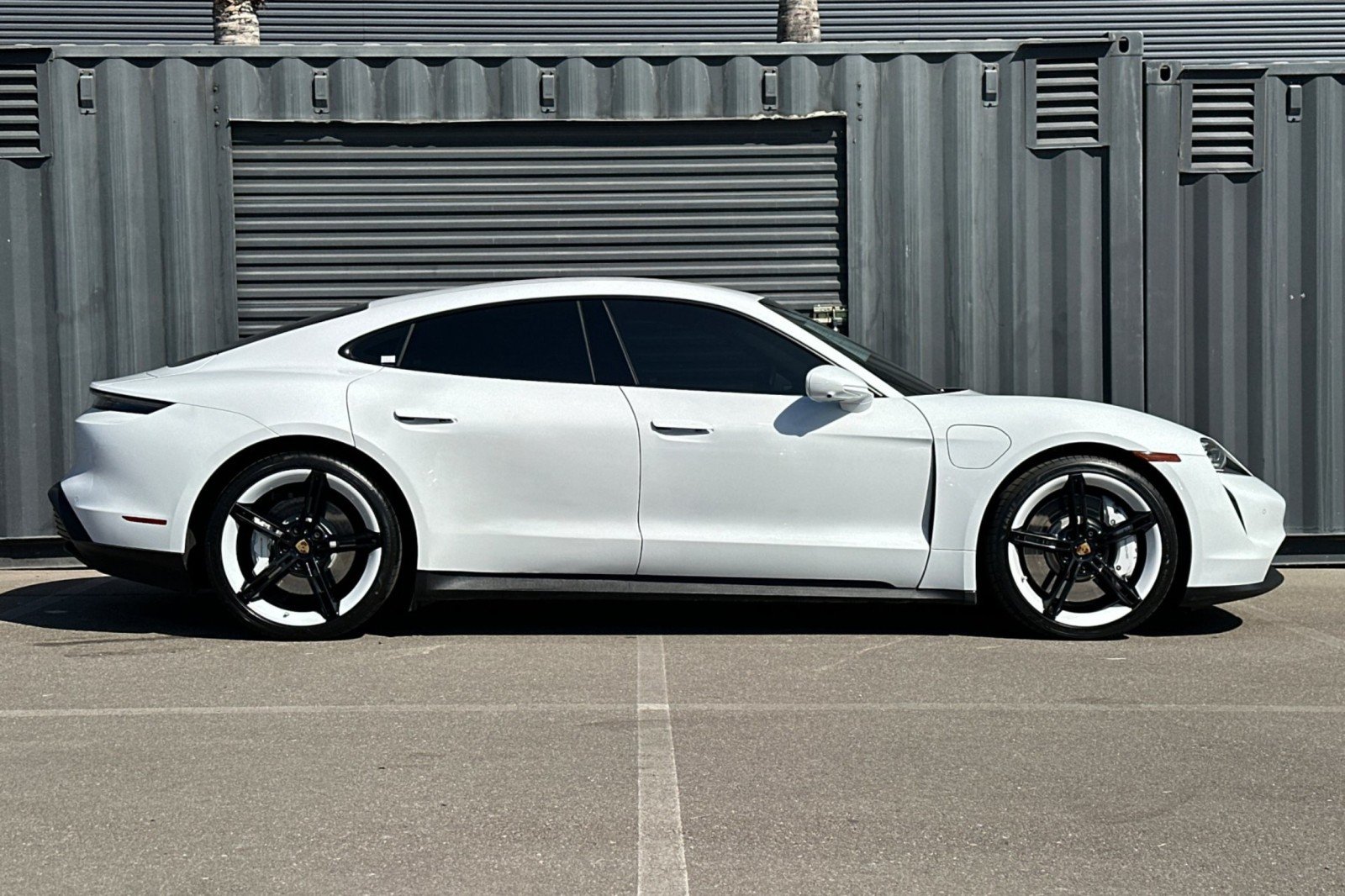 Certified Used 2022 Carrara White Metallic Porsche  image 9