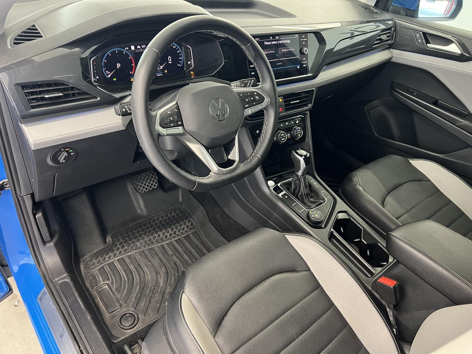 2023 Volkswagen Taos SEL - Photo 13