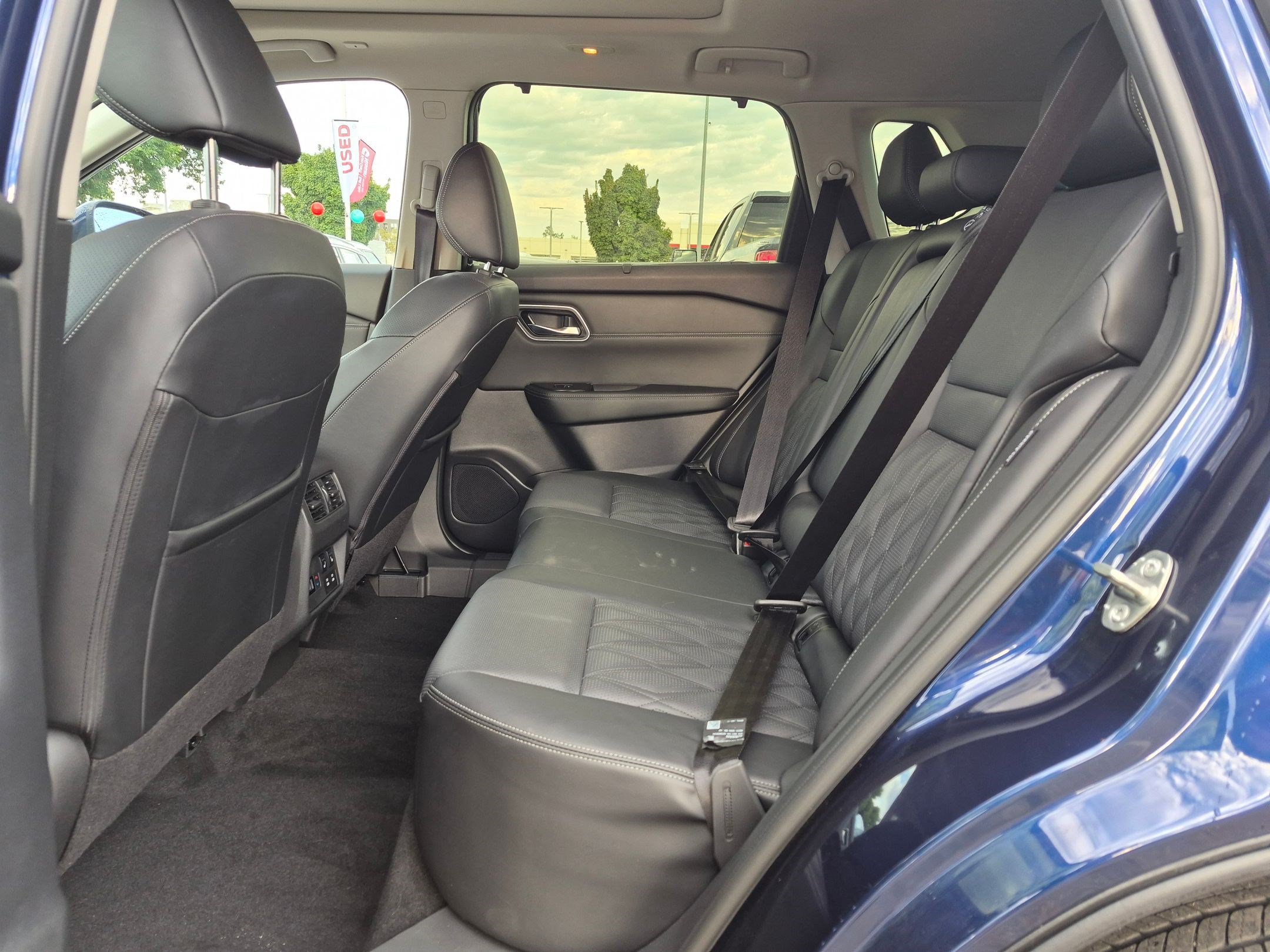 Used 2026 Deep Ocean Blue Pearl Nissan Platinum image 28