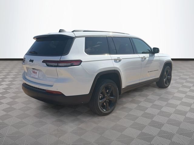 New 2027 White Jeep Limited image 7