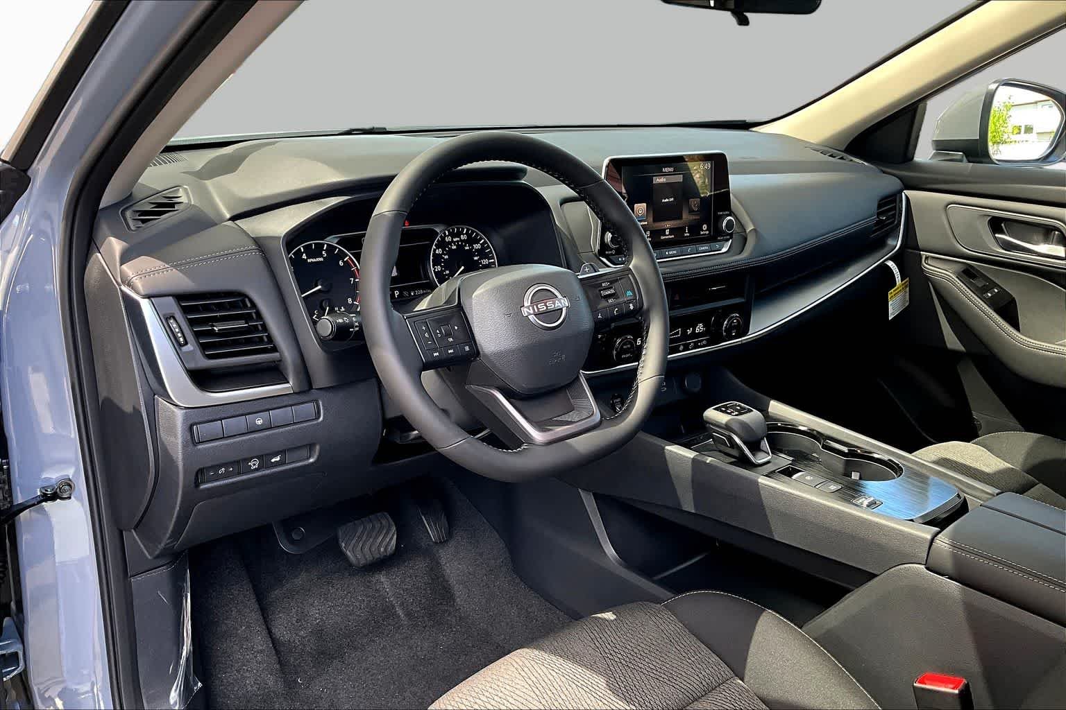 New 2026 Boulder Gray Pearl Nissan SV image 10