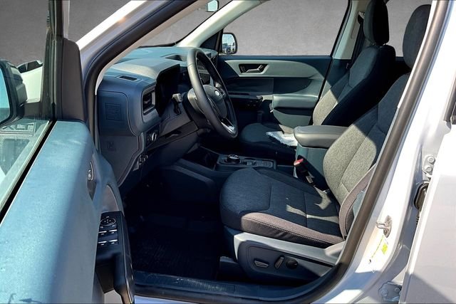 New 2025 Space White Metallic Ford XLT image 9