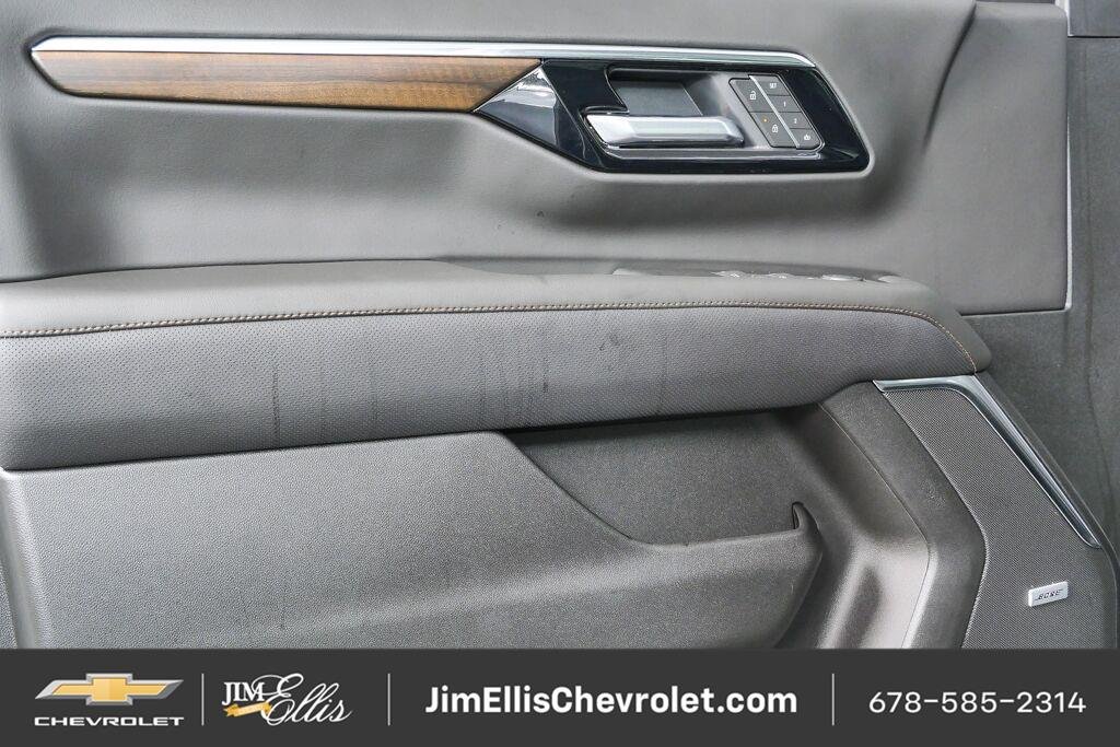 2026 Chevrolet Suburban High Country - Photo 6