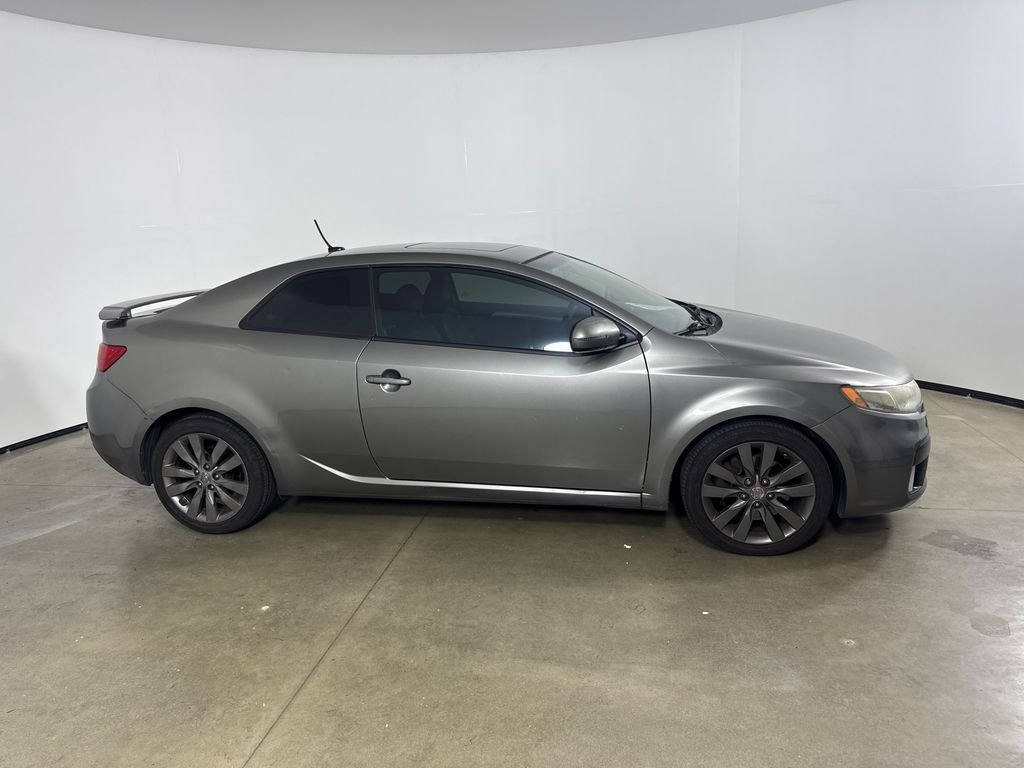 Used 2011 Silver Kia SX image 3