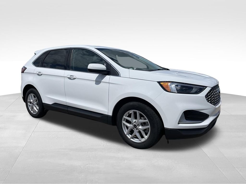 Used 2024 White Ford SEL image 2